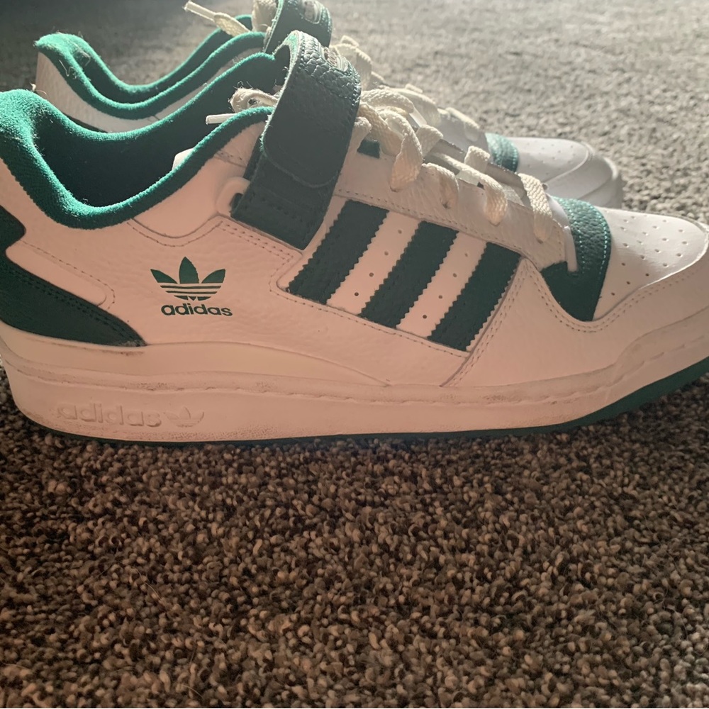 Adidas forum low collegiate green
